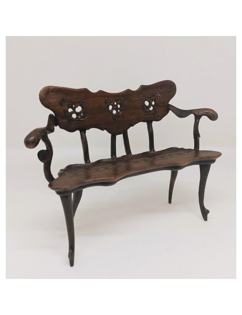 Banc Calvet en miniatura de fusta