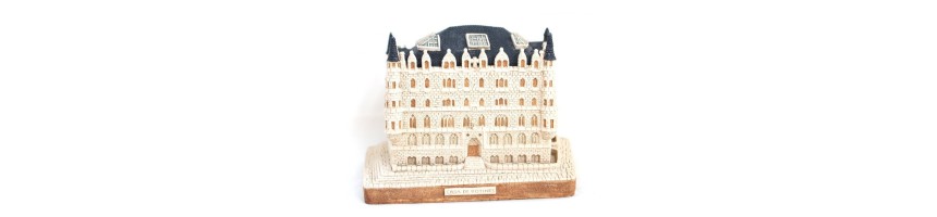 Altres edificis de Gaudí